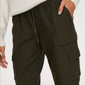 ARITZIA - Community Cebu pant - black size medium